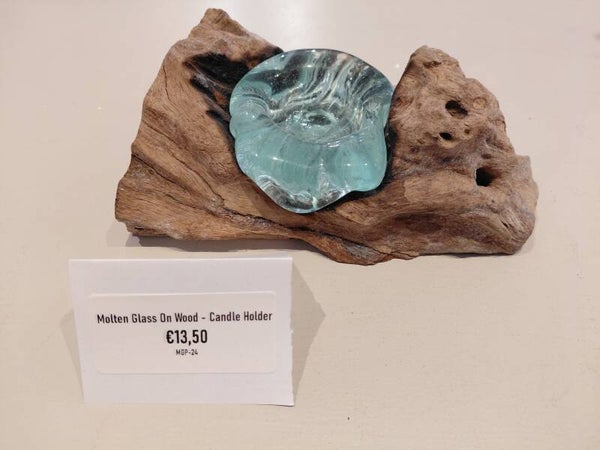 Enkele kaarsenhouder van gesmolten glas op houten frame MGW-24