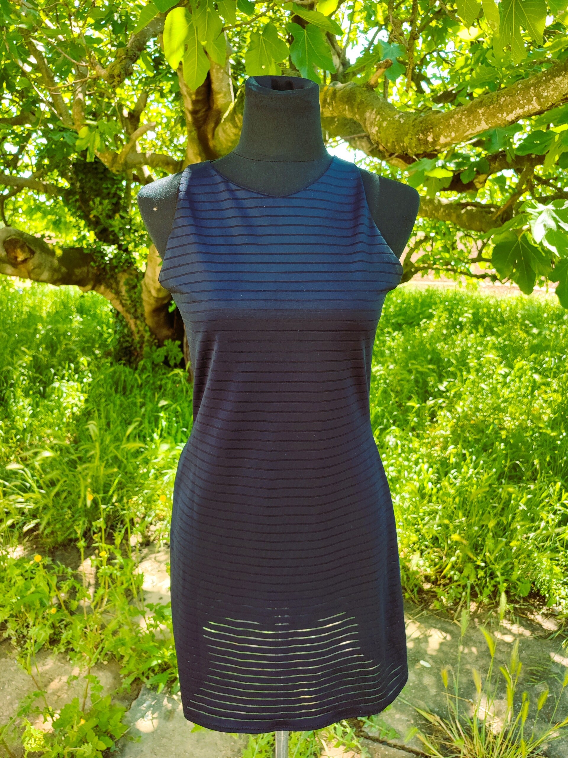Vestido azul marino con transparencias - AGOTADO