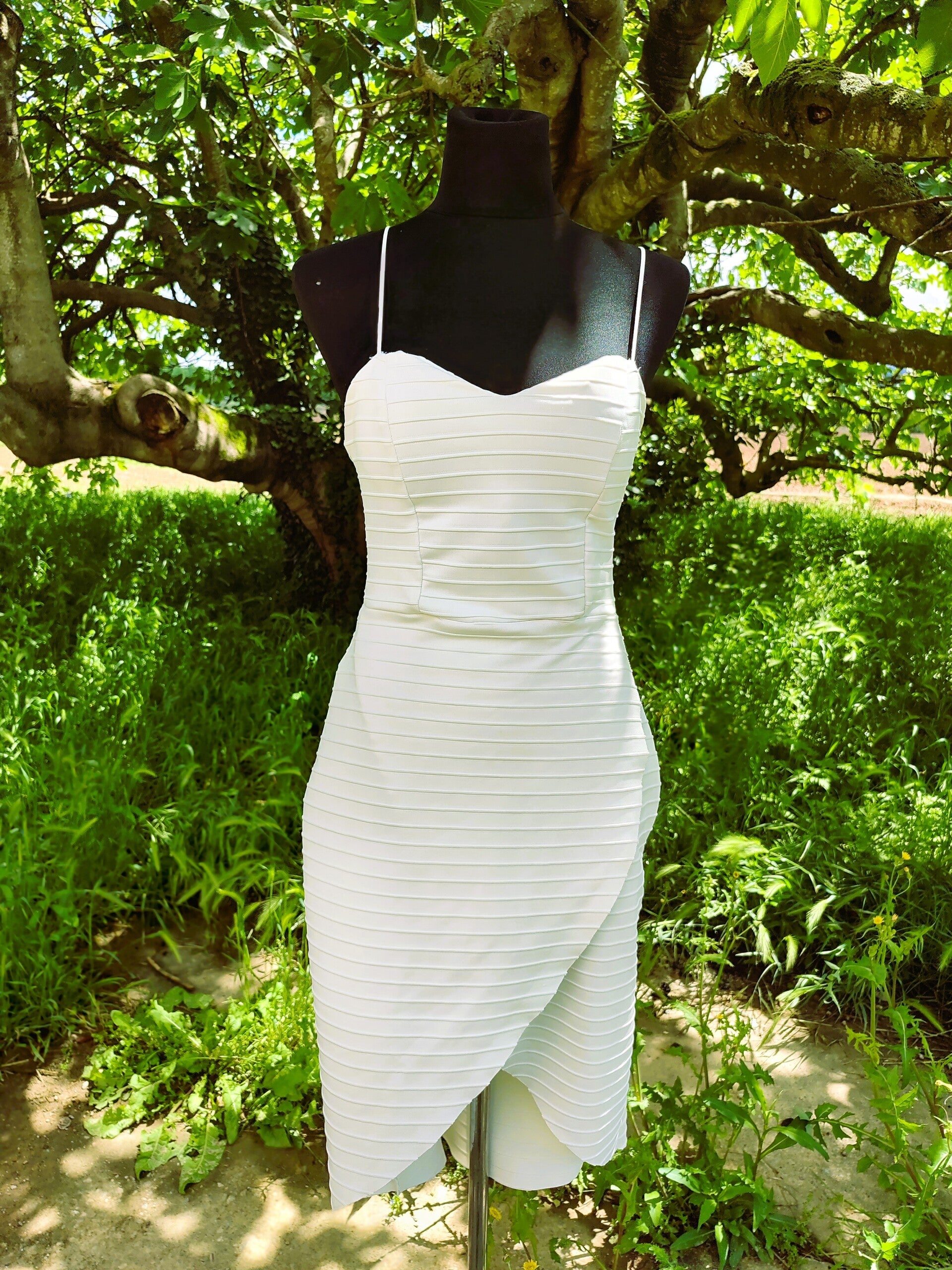 Vestido blanco tulipa