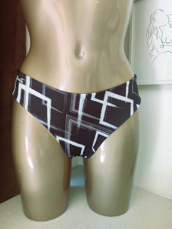 Braga Rombos negros - Conjunto Disponible -