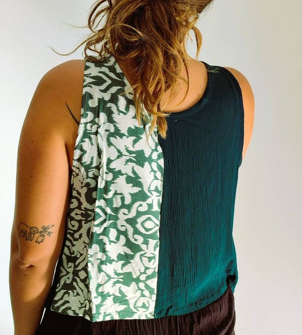 Top Camisa bicolor diseños verdes