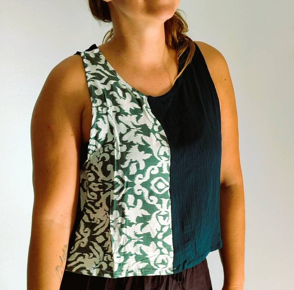 Camisa bicolor diseños verdes - AGOTADA