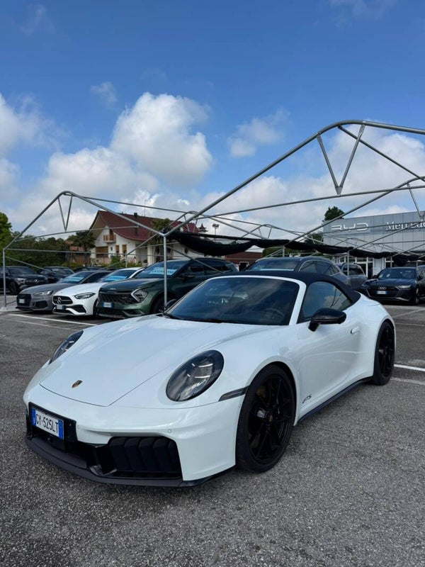 Porsche  911 CABRIO 3.6 CARRERA 4 GTS AUTO