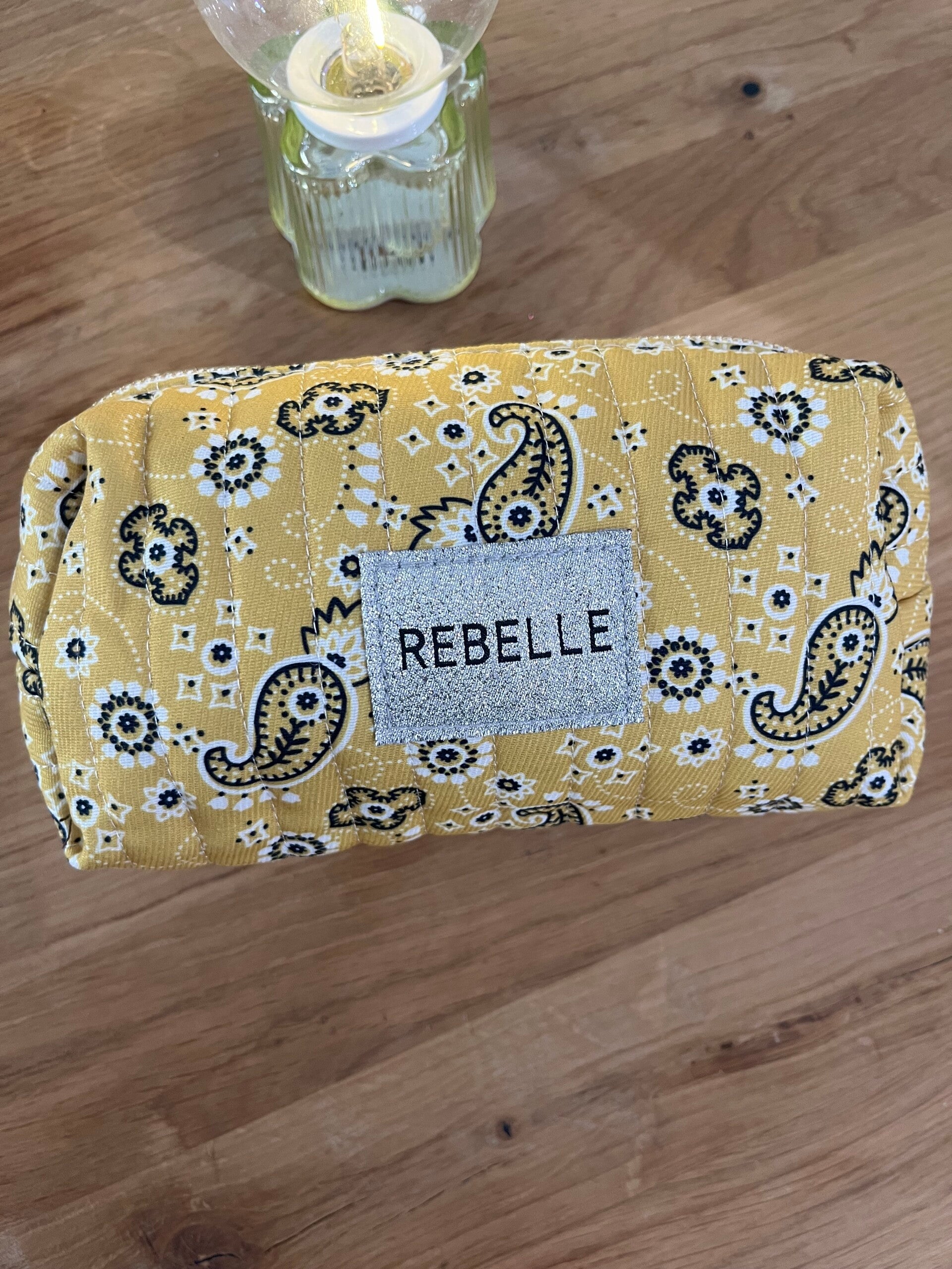 REBELLE