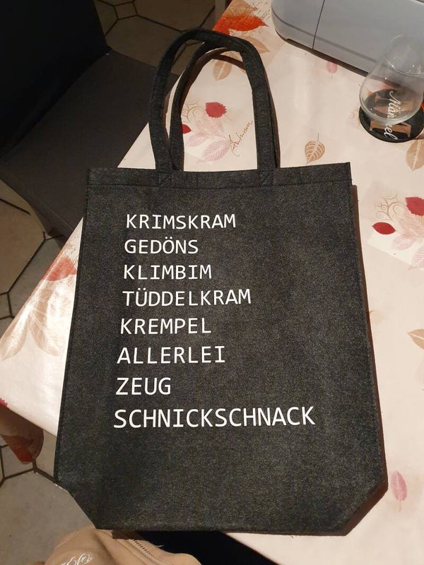 Umhänge-Tasche "Schnickschnack"