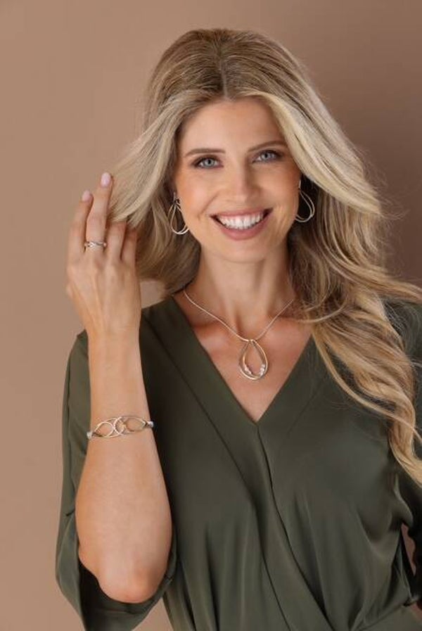 Ensemble collier-boucles d'oreilles-bracelet-bague