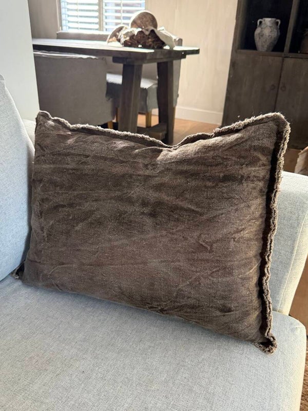 Stoer linnen sierkussen 40 x 60 cm - handgeverfd sleets