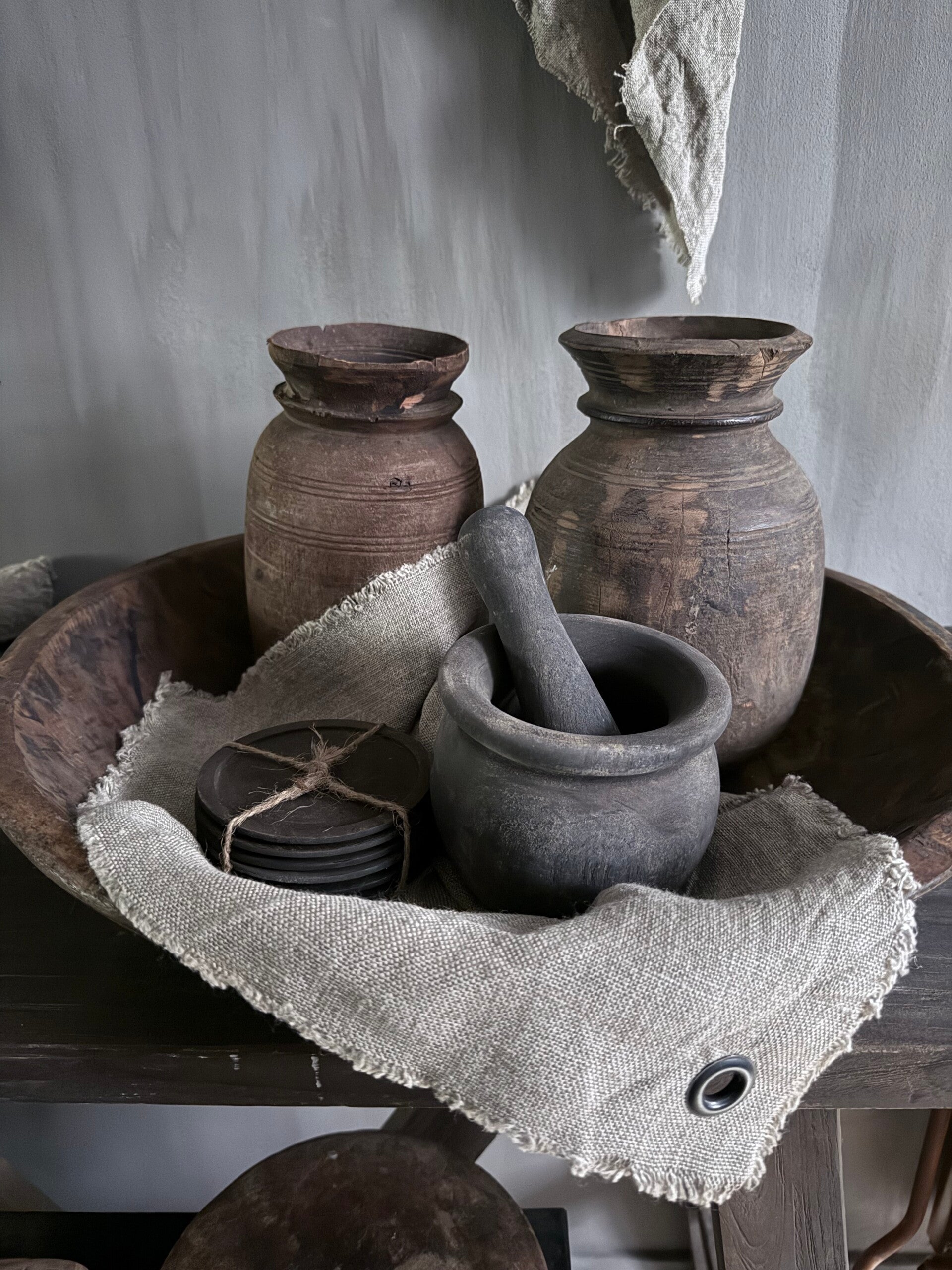 Antieke houten pot - Aura Peeperkorn