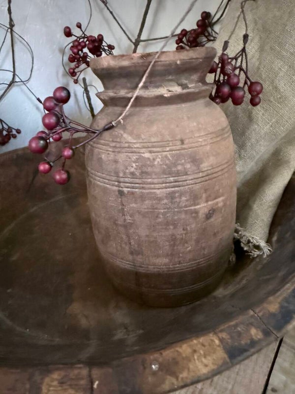Antieke houten pot 1 - Aura Peeperkorn