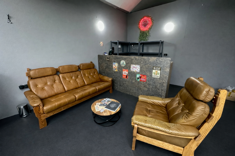 be861c4d-0d68-416c-b5d3-a1706e24b3fc-standard.png
