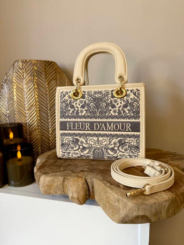 Fleur D'amour - stone beige