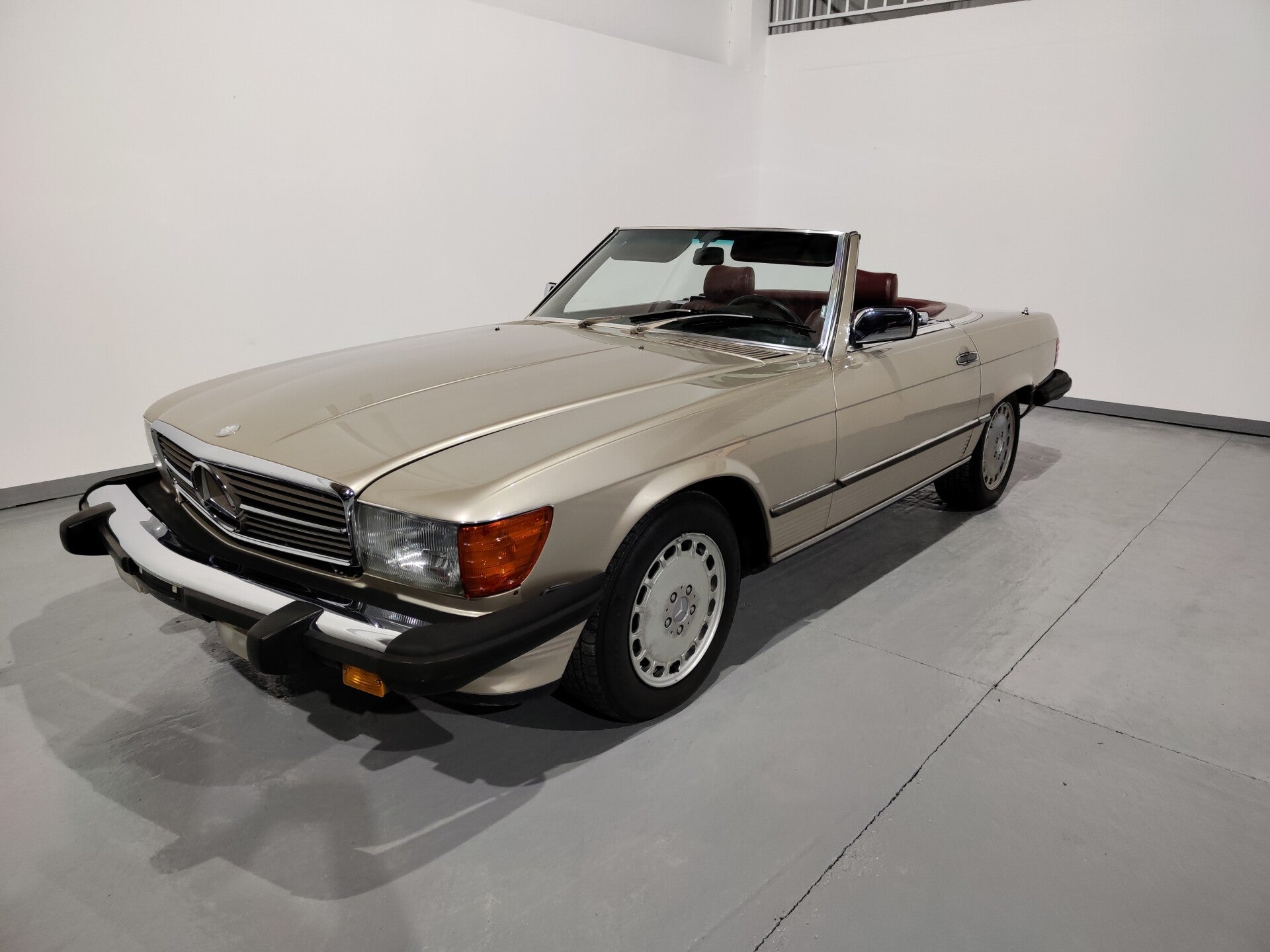 MERCEDES 560 SL