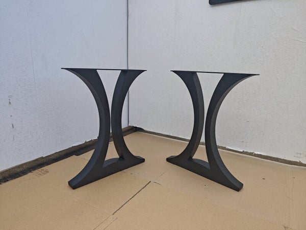 Falcon (Eettafel / Salontafel)