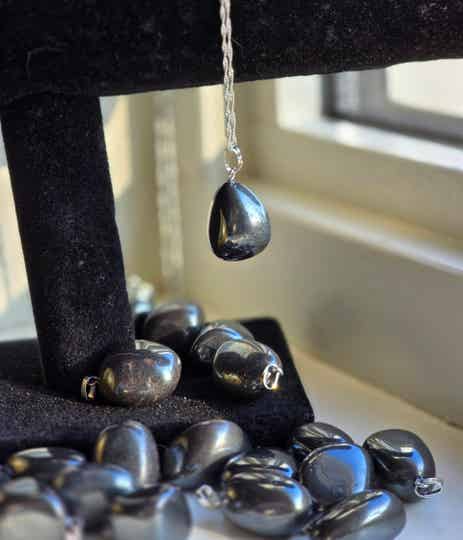 Hematiet Ketting Hanger