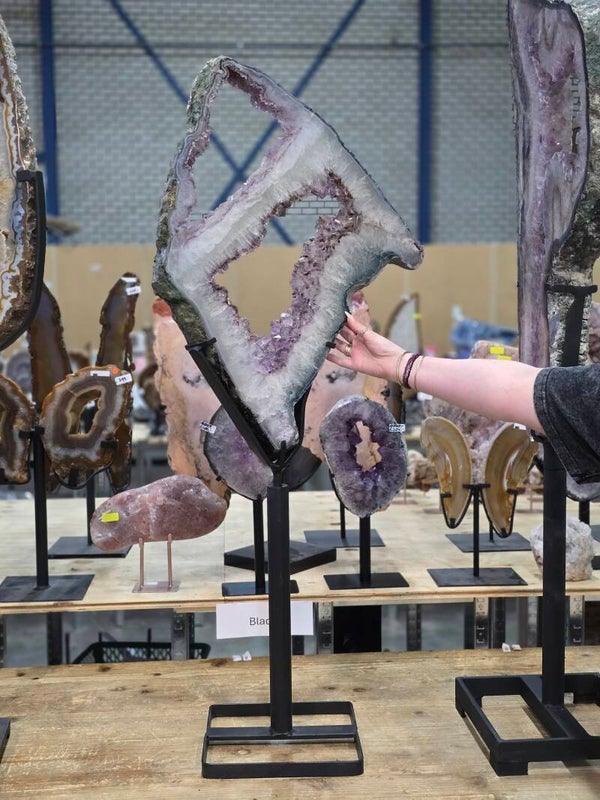 Koop een Sleutelhanger en maak ook kans op een Grote Amethist Slab op standaard