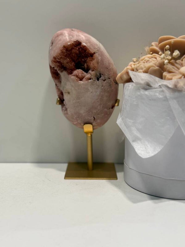 Roze Amethist op Standaard - 1,118 Kilogr.