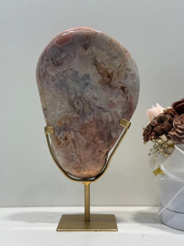 Roze Amethist op Standaard - 2,100 Kilogr.