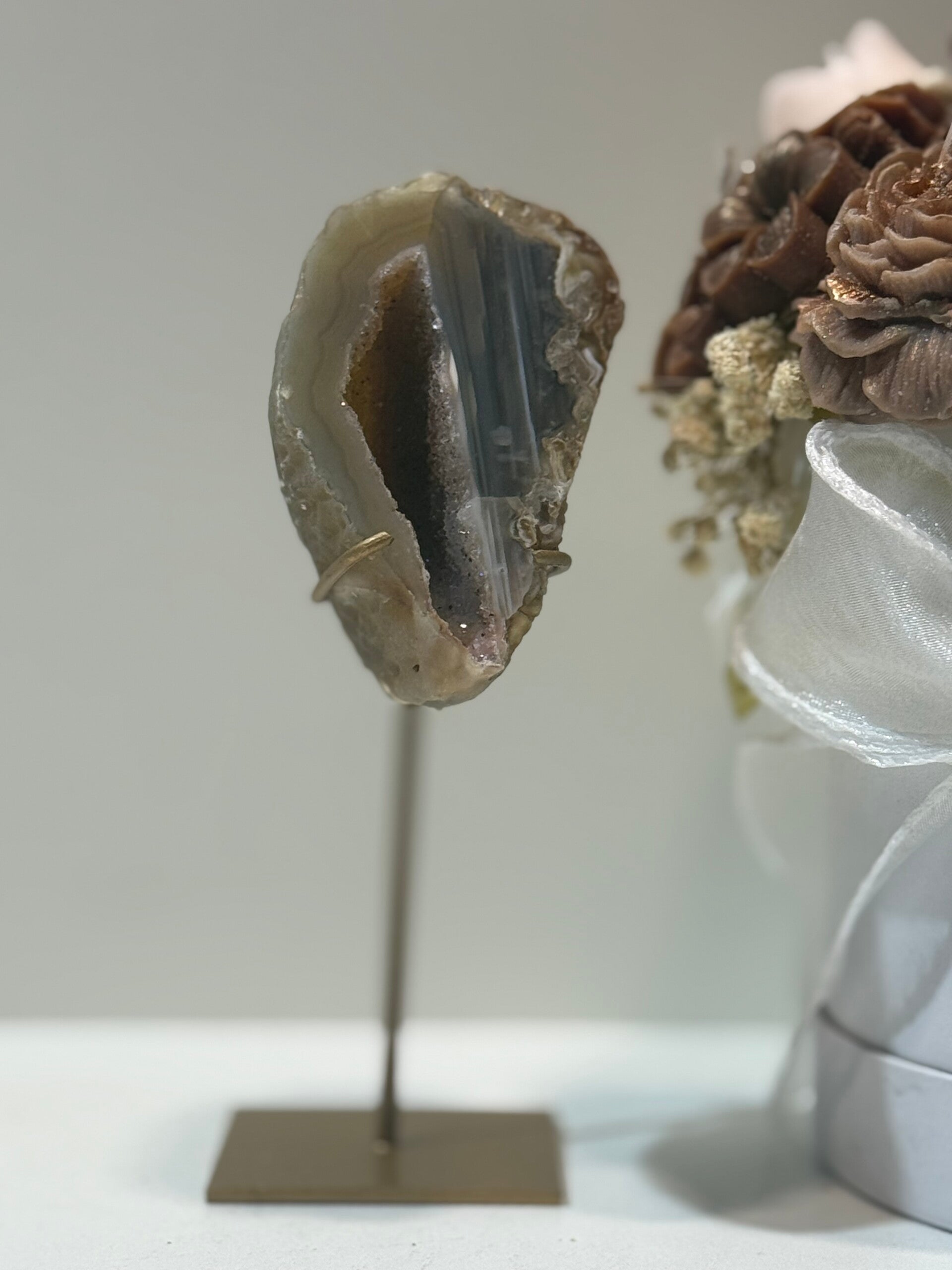 Agaat Geode op Standaard - 0,278 Kilogr.