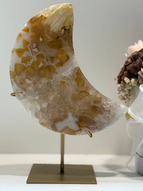 Agaat Maan op Standaard - 0,642 Kilogr.