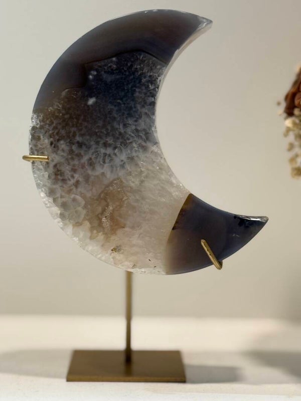 Agaat Maan op Standaard - 0,444 Kilogr.