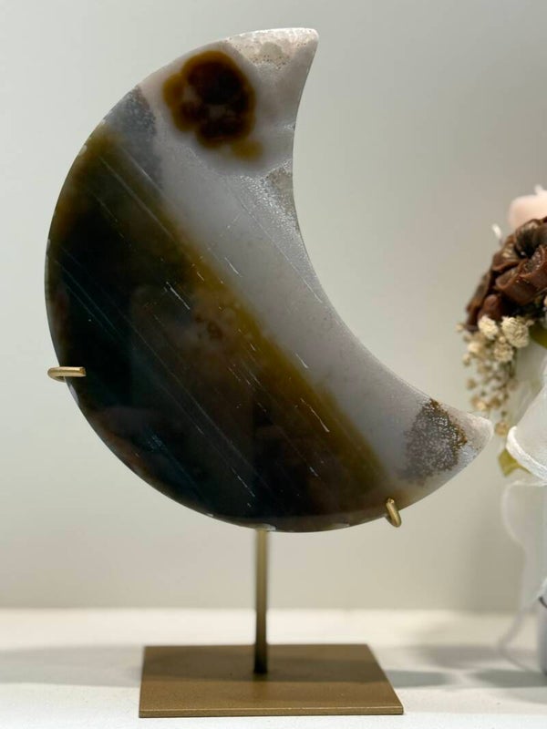 Agaat Maan op Standaard - 0,678 Kilogr.