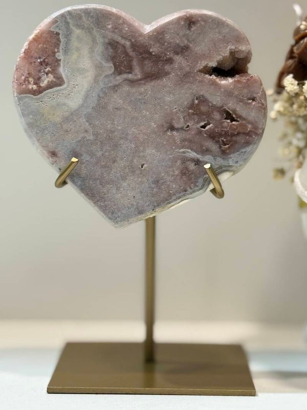 Roze Amethist Hart op Standaard - 0,468 Kilogr.