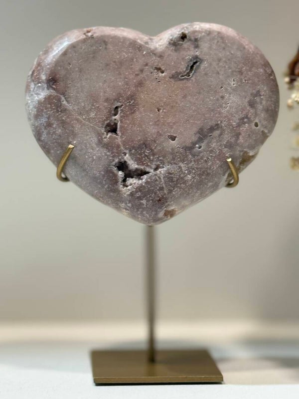 Roze Amethist Hart op Standaard - 0,424 Kilogr.