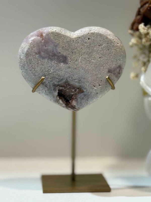 Roze Amethist Hart op Standaard - 0,204 Kilogr.