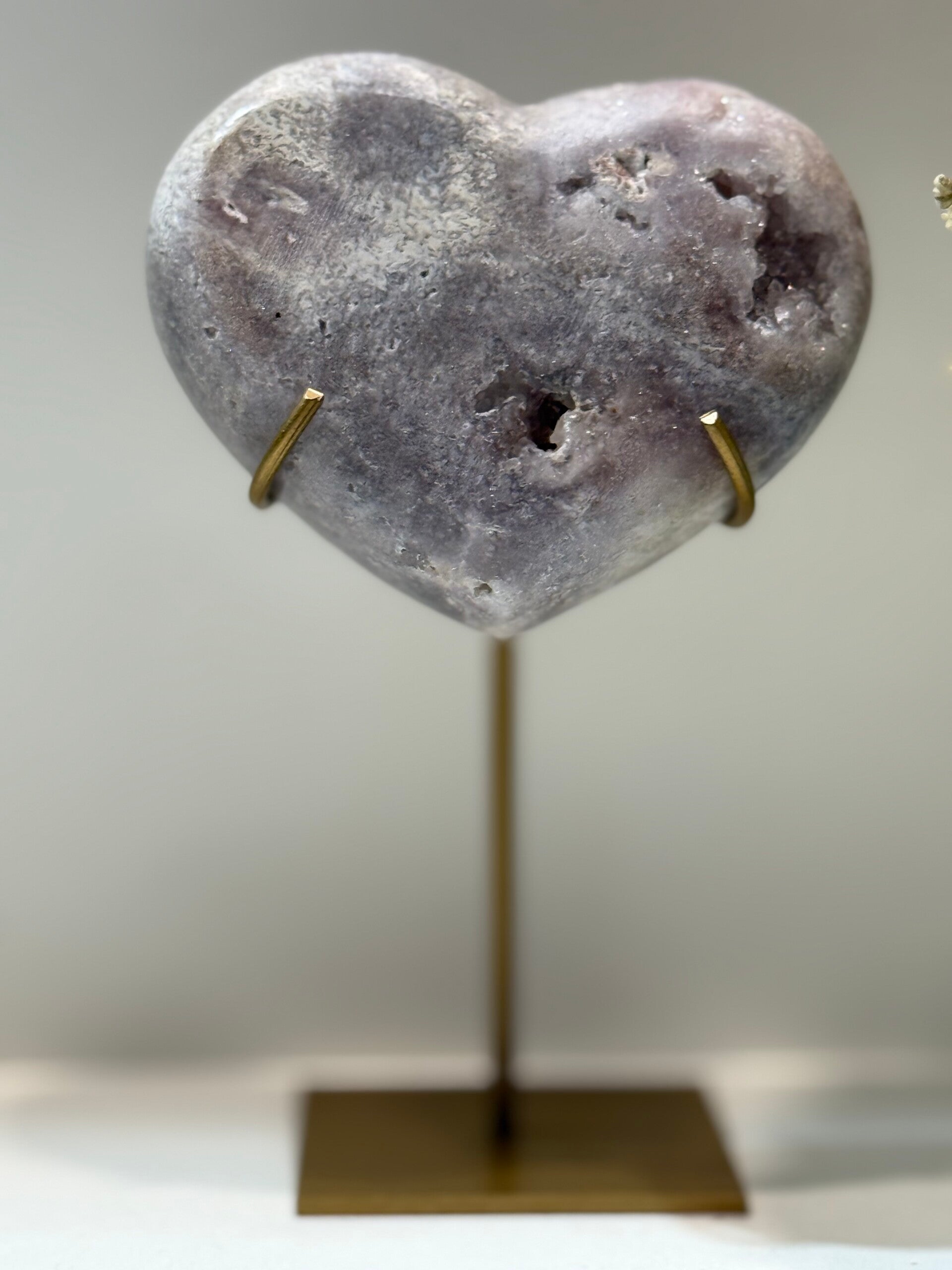 Roze Amethist Hart op Standaard - 0,266 Kilogr.