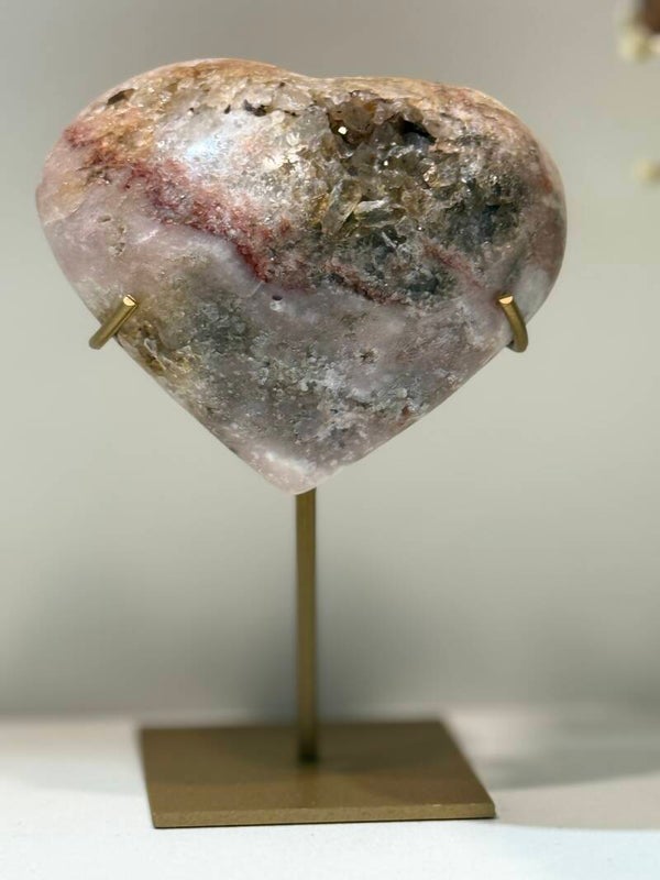 Roze Amethist Hart op Standaard - 0,244 Kilogr.