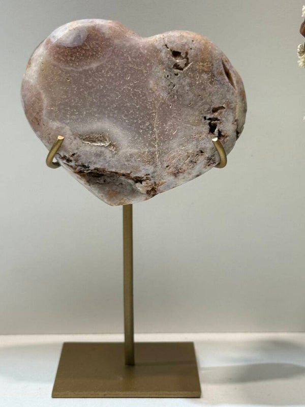 Roze Amethist Hart op Standaard - 0,206 Kilogr.
