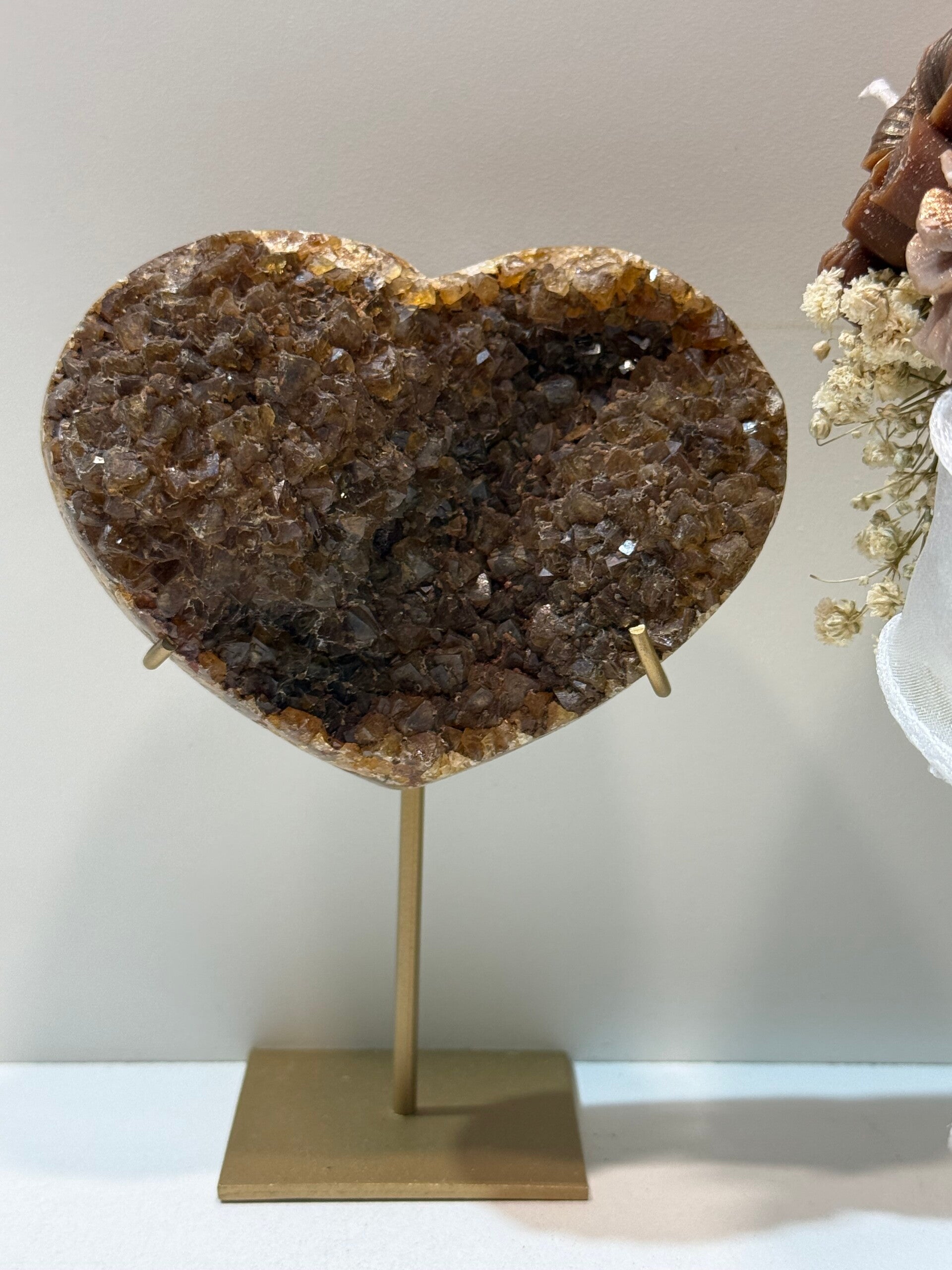 Gebrande Amethist Hart op Standaard - 0,402 Kilogr.