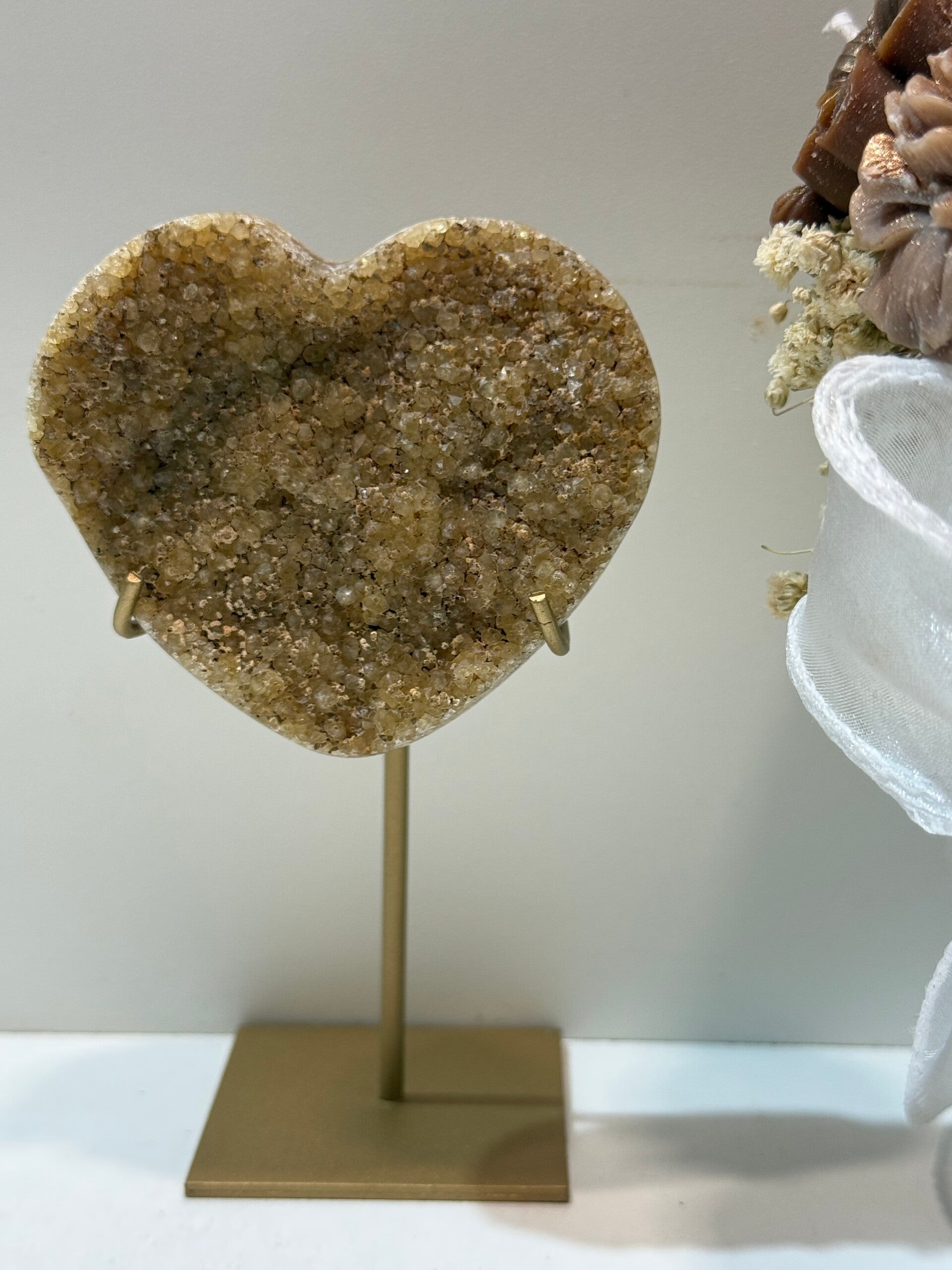 Gebrande Amethist Hart op Standaard - 0,280 Kilogr.