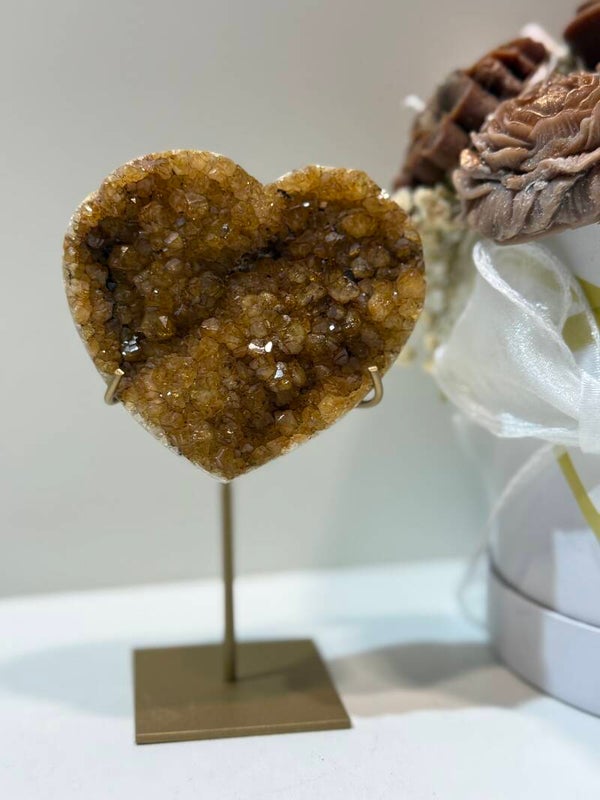 Gebrande Amethist Hart op Standaard - 0,322 Kilogr.