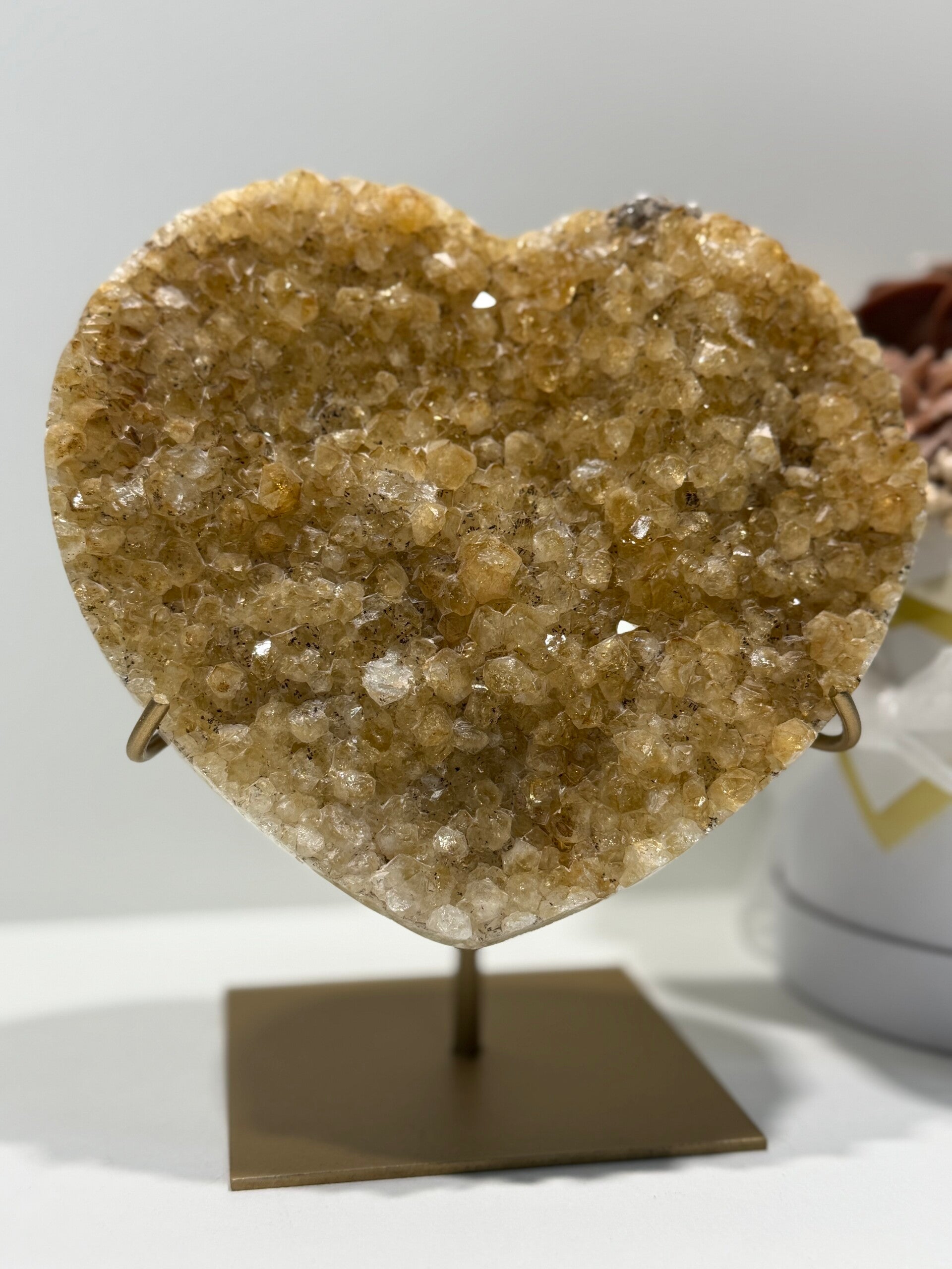 Gebrande Amethist Hart op Standaard - 1,466 Kilogr.