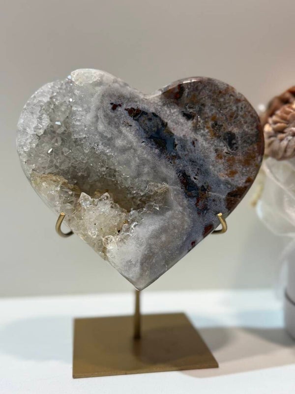 Roze Amethist Hart op Standaard - 1,012 Kilogr.