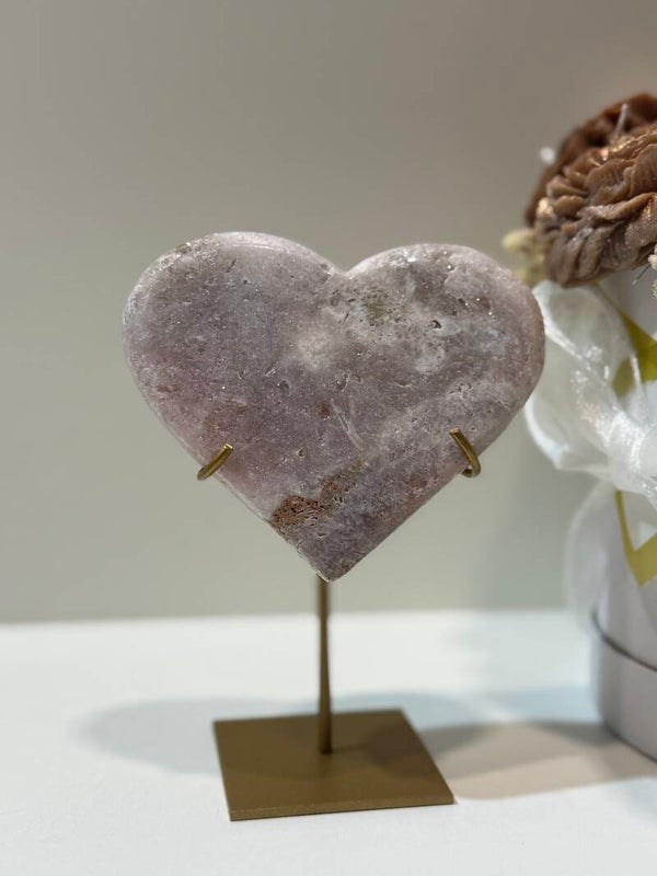 Roze Amethist Hart op Standaard - 0,240 Kilogr.