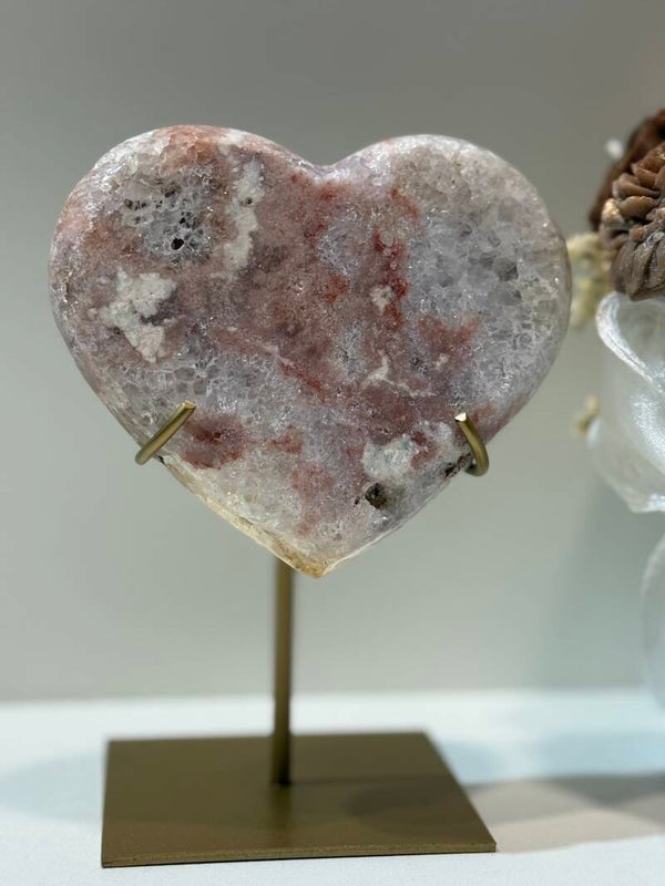 Roze Amethist Hart op Standaard - 0,532 Kilogr.
