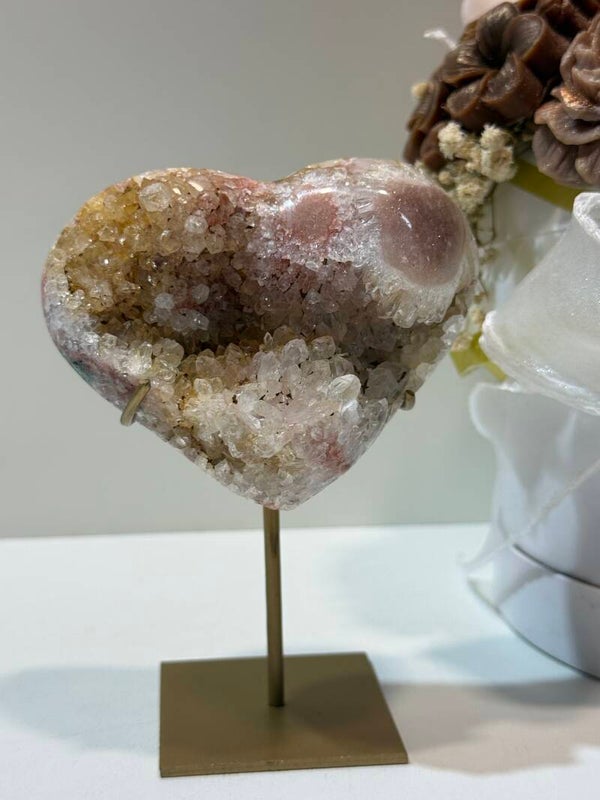 Roze Amethist Hart op Standaard - 0,294 Kilogr.