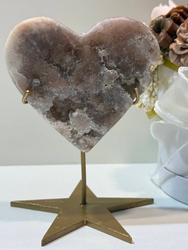 Roze Amethist Hart op Standaard - 0,520 Kilogr.
