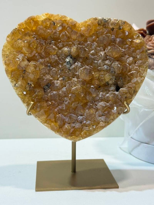 Gebrande Amethist Hart op Standaard - 0,990 Kilogr.