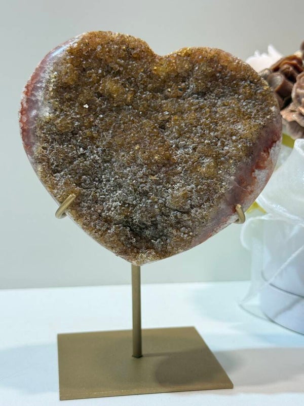 Gebrande Amethist Hart op Standaard - 0,790 Kilogr.