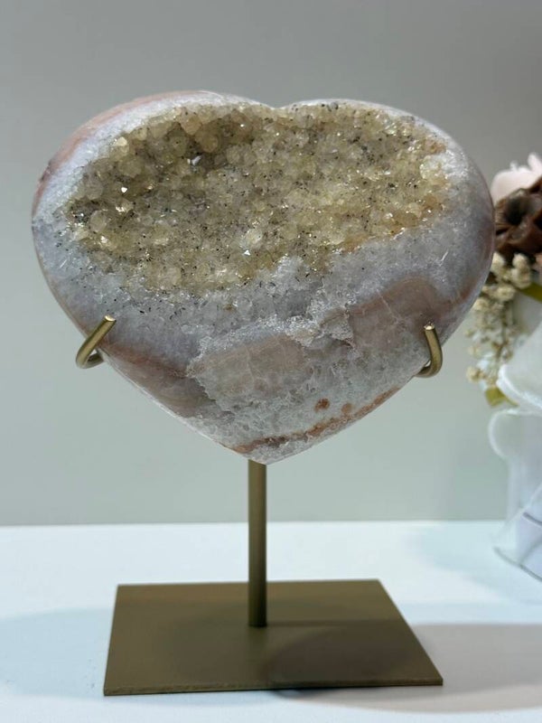 Gebrande Amethist Hart op Standaard - 1,312 Kilogr.