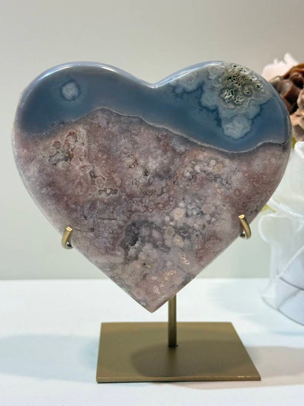 Roze Amethist Hart op Standaard - 1,096 Kilogr.