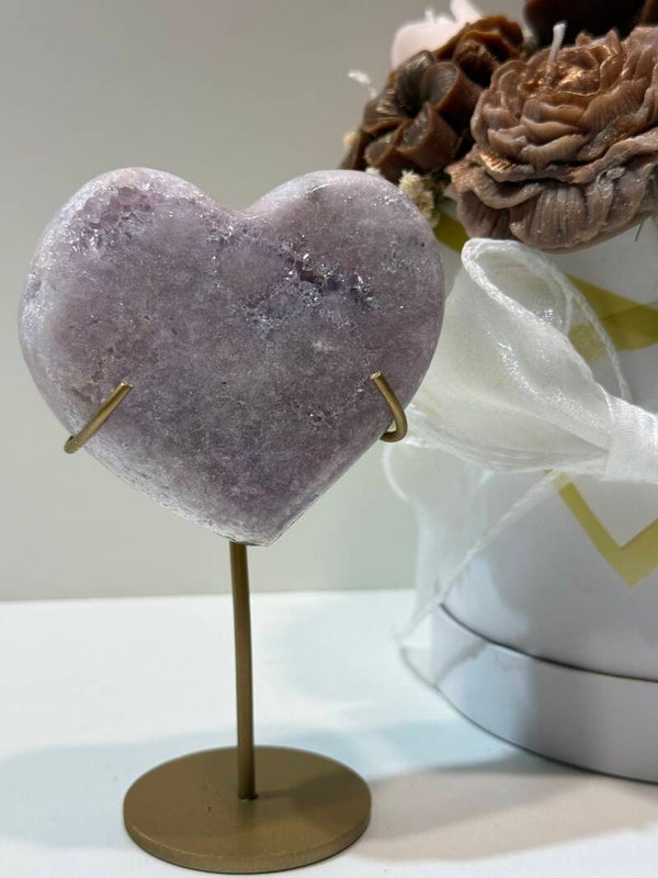Roze Amethist Hart op Standaard - 0,320 Kilogr.