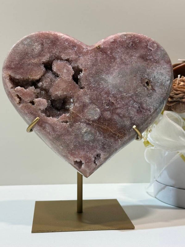 Roze Amethist Hart op Standaard - 1,648 Kilogr.