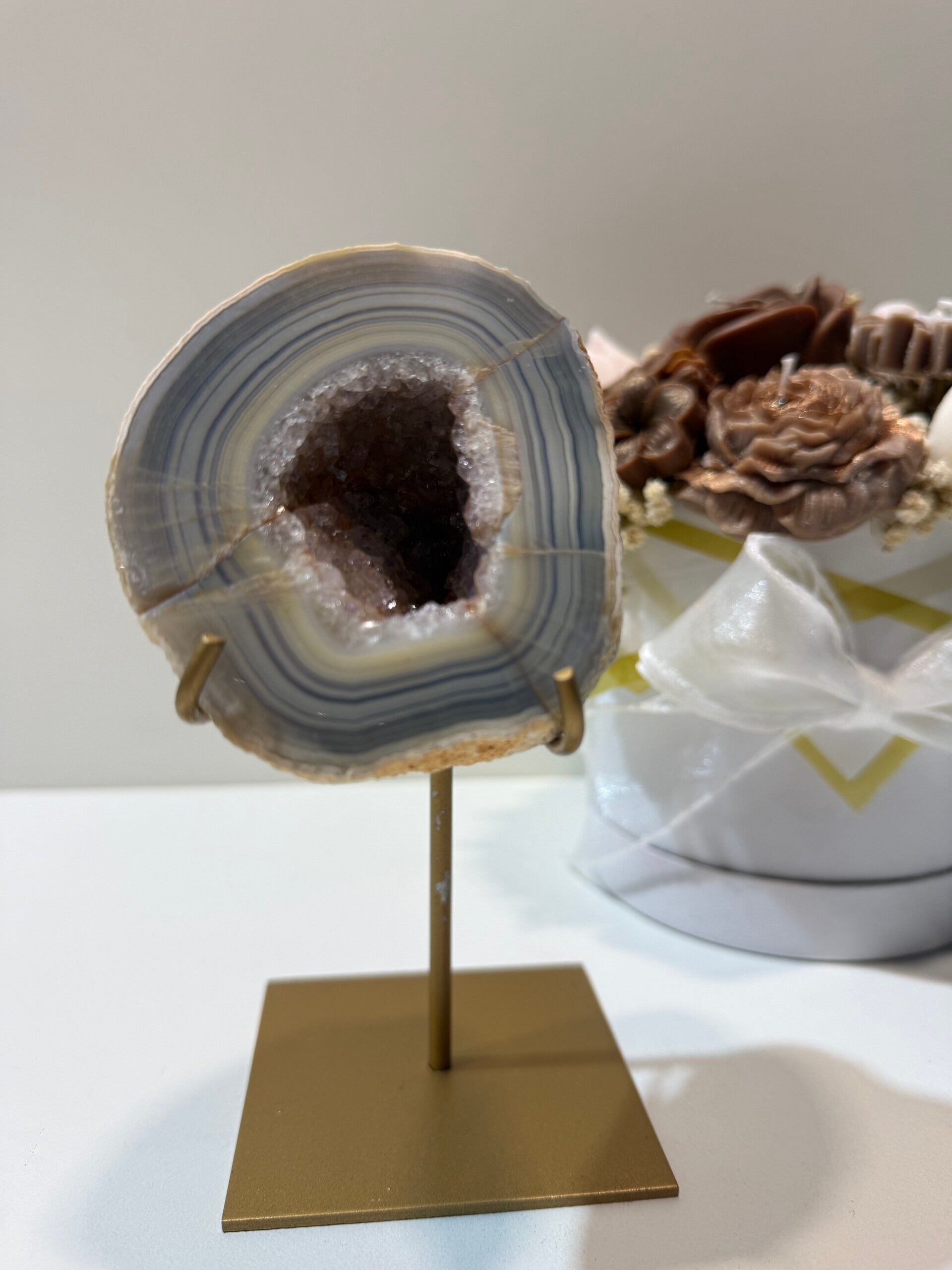 Agaat Geode op Standaard - 0,500 Kilogr.