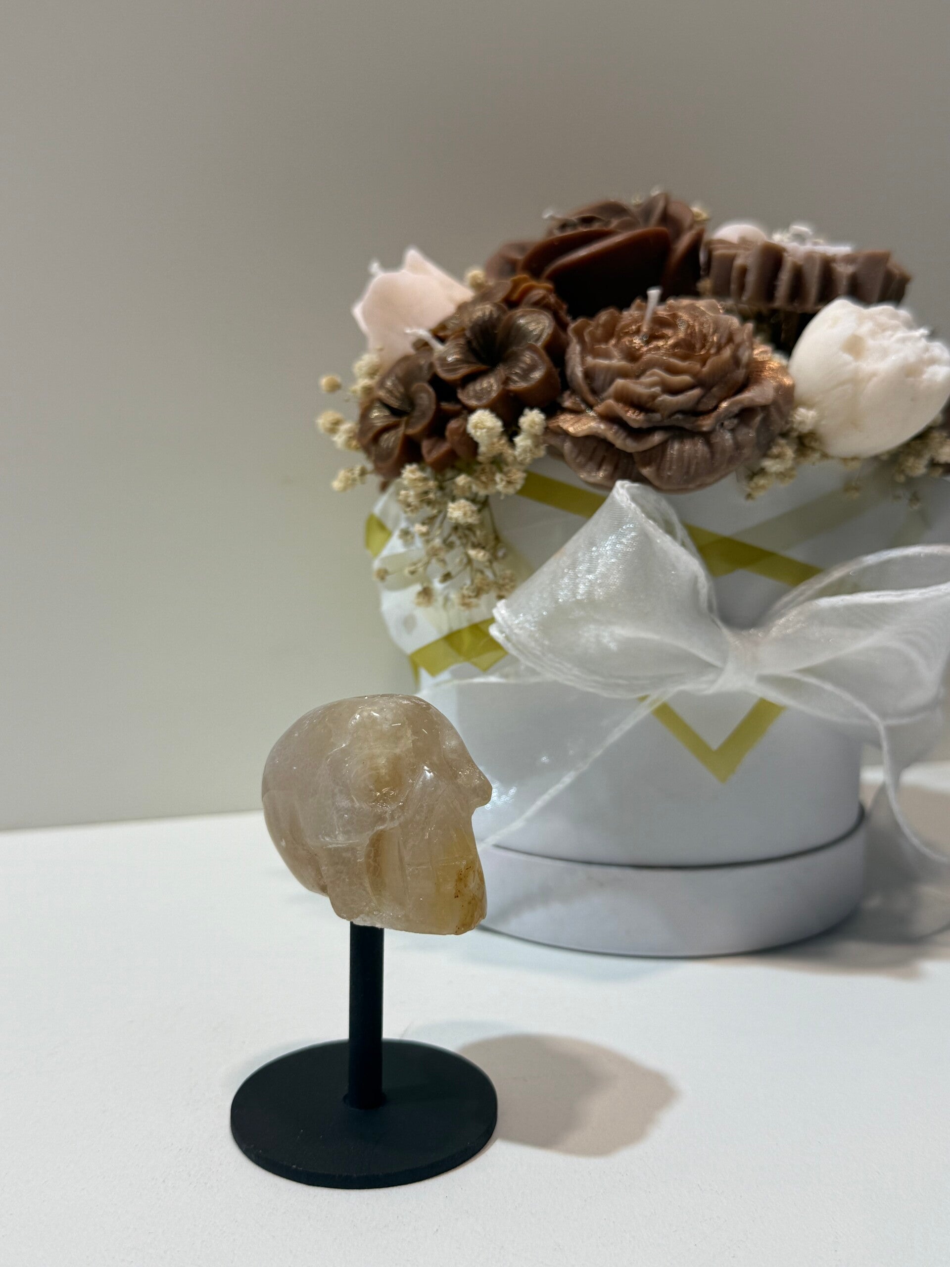 Roze Amethist Skull op Standaard - 0,132 Kilogr.