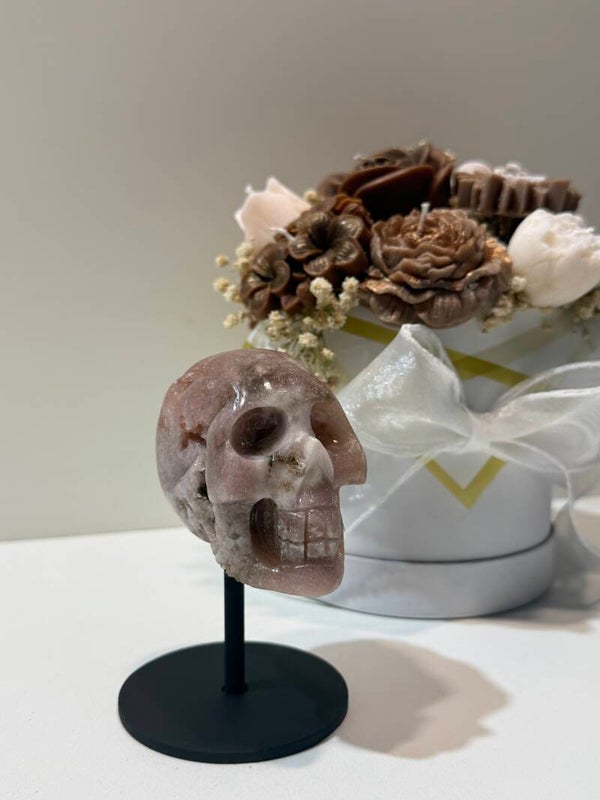 Roze Amethist Skull op Standaard - 0,360 Kilogr.