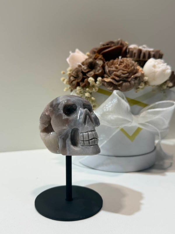 Roze Amethist Skull op Standaard - 0,346 Kilogr.
